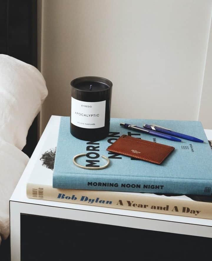 MR PORTERのインスタグラム：「It's the little things. Make his Father's Day with our best gifts (under £150).⠀ -⠀ Head to the link in bio or tap to shop. #MRPORTERathome #FathersDay」