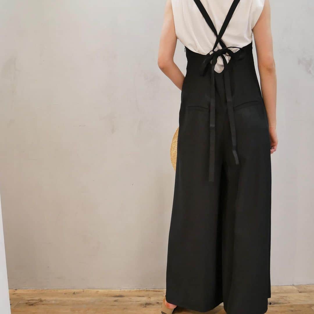 【ANN DE ARKさんのインスタグラム写真 - (【ANN DE ARKInstagram)「【PICK UP ITEM】 ・ さらっとした落ち感でシルエットが美しい、RonHermanのコンビネゾン。 ・ インナーとのレイヤードを楽しめます ・ 【レディース】コンビネゾン ¥35,640 . モデル身長167cm ・ お問い合わせはこちらから ⬇︎⬇︎⬇︎⬇︎ @ann_de_ark '' ・ #ronherman #ロンハーマン#lolahats  #philippeaudibert #フィリップオーディベール #spring #summer  #coordinate #fashion  #women  #womenstyle #style #styling #コーデ #コーディネート#ファッション #レディース#ショップ#栃木 #宇都宮#anndeark #arknets」6月9日 16時07分 - ann_de_ark