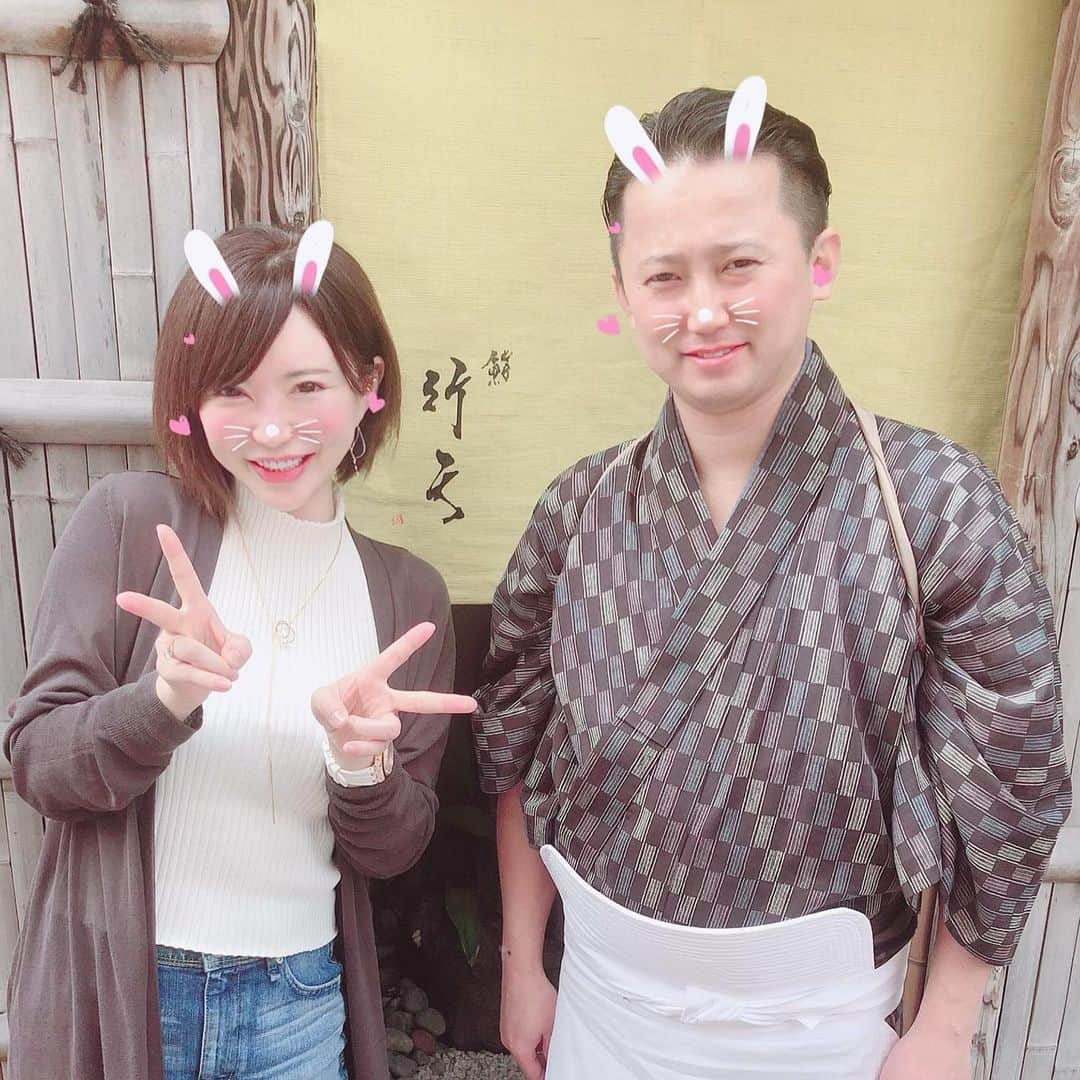 里美ゆりあさんのインスタグラム写真 - (里美ゆりあInstagram)「鮨行天🍣 これもまた最高に美味しい^_^ 大将の年齢不詳さと繊細キュートさとでノックアウト^ ^ 職人さんから学ぶ事があり過ぎる。 フェンガーボールを水だと勘違いして飲んだら止められた💦笑 ガリを必要ぜずに食べれる寿司屋はここだけでした。 最高〜💓完璧⭐️ #鮨行天#鮨#寿司#学び#リンク #福岡#最高#職人#プロ#極#gourmet#グルメ#ずんだれ」6月9日 16時13分 - satomiyuria