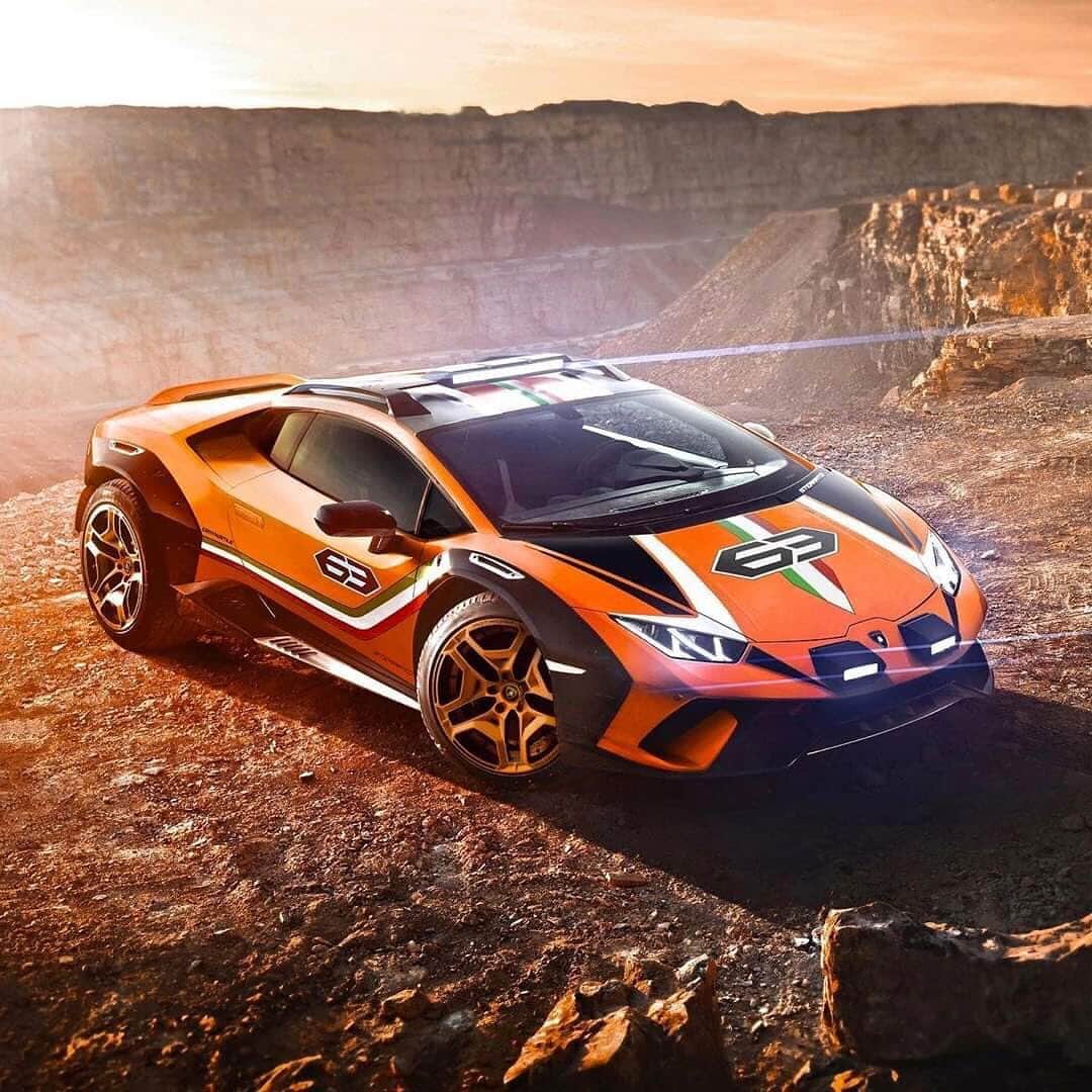 HYPEBEASTさんのインスタグラム写真 - (HYPEBEASTInstagram)「#hypeAF: @lamborghini has built an off-road rally-spec version of the Huracán Evo supercar, dubbed the Sterrato. Blending high-performance with high-riding, the whip packs in a 640 BHP V10 engine, “balloon” tires and floodlights.  Photo: Lamborghini」6月9日 16時30分 - hypebeast