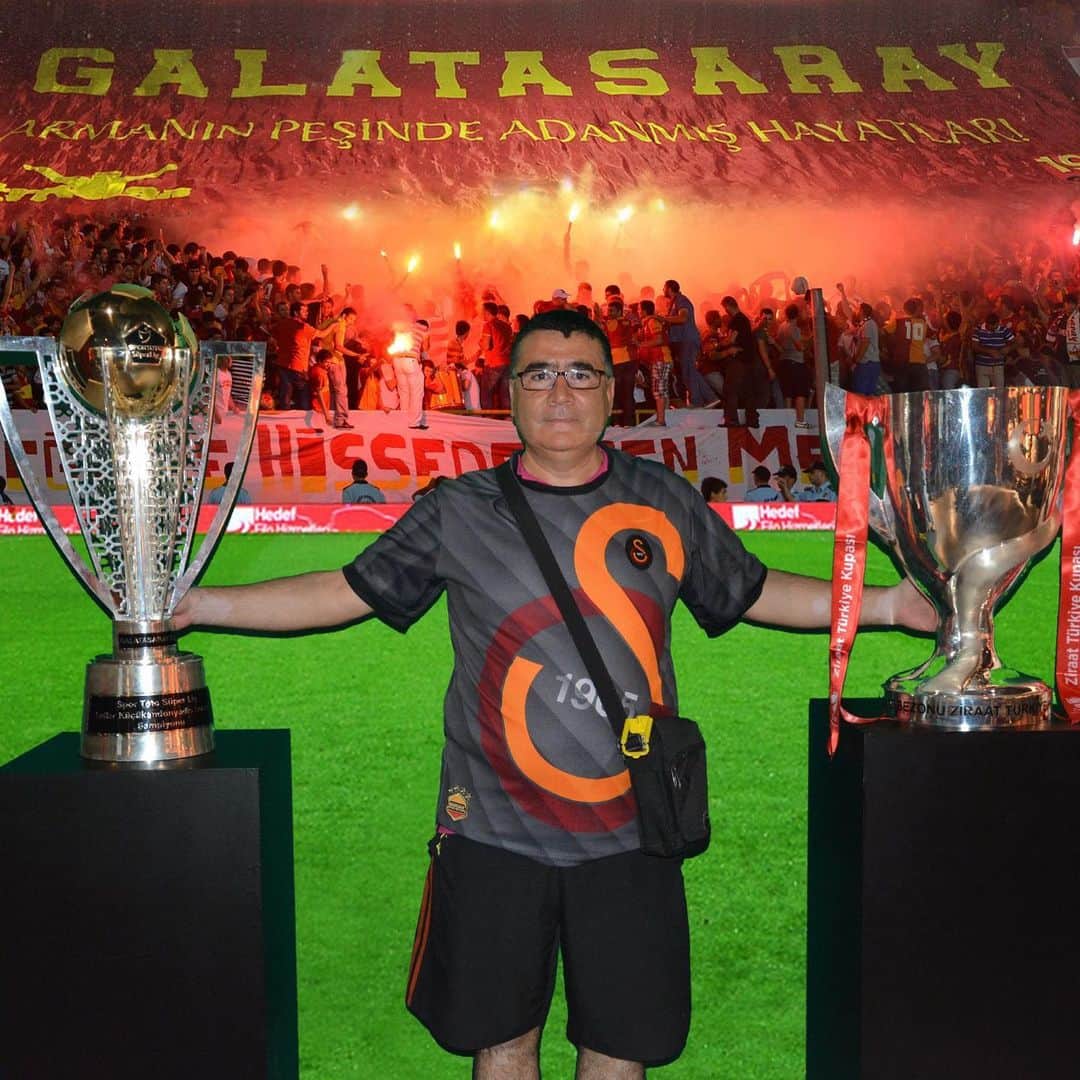 ガラタサライSKさんのインスタグラム写真 - (ガラタサライSKInstagram)「🏆🏆 Çifte kupamız Galatasaray Stadyum Müzesi’nde sergilenmeye devam ediyor. 🏟  Detaylar 👉 https://www.galatasaray.org/haber/turk-telekom-stadyumu/kupalara-layiksin-sen-sanli-galatasaray-taraftari/44263」6月9日 16時34分 - galatasaray