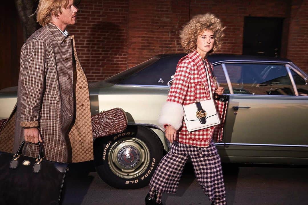 ShopBAZAARさんのインスタグラム写真 - (ShopBAZAARInstagram)「LOVE, SET, MATCH: From songwriting and personal style to their favorite @gucci pieces, we caught up with indie pop band @tennisinc in NYC for a retro-inspired moment. Tap the link in bio to read the exclusive interview and discover the #GucciPreFall19 collection. Photograph by Jennifer Livingston. #ShopBAZAAR #ad」6月10日 2時42分 - shopbazaar