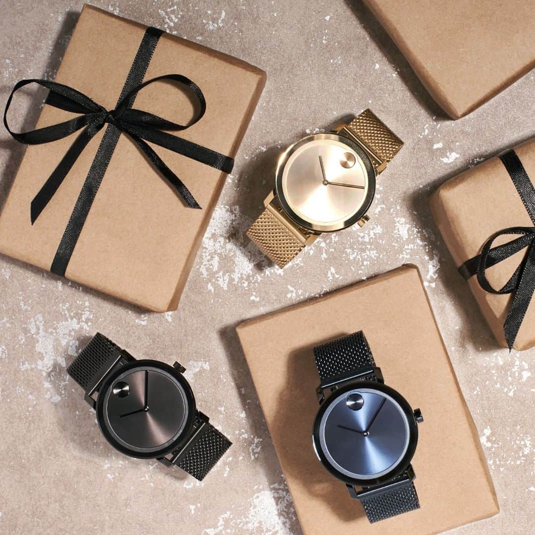 のインスタグラム：「A gift for the modern man, which would you choose?  #MovadoBold」