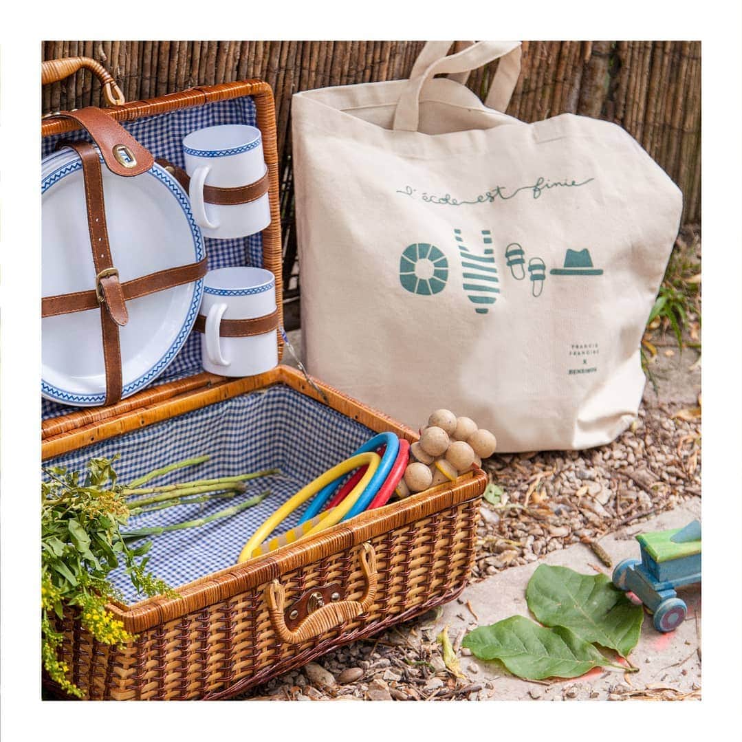 ベンシモンのインスタグラム：「D-1 !! Notre collab' avec @franginfrangine arrive, demain vous saurez tout ! On est excités comme des enfants devant une crêpe au sucre 😍 #bensimon #franginfrangine #bensimonxfranginfrangine #soon #limitededition #sohappy #summercollab」