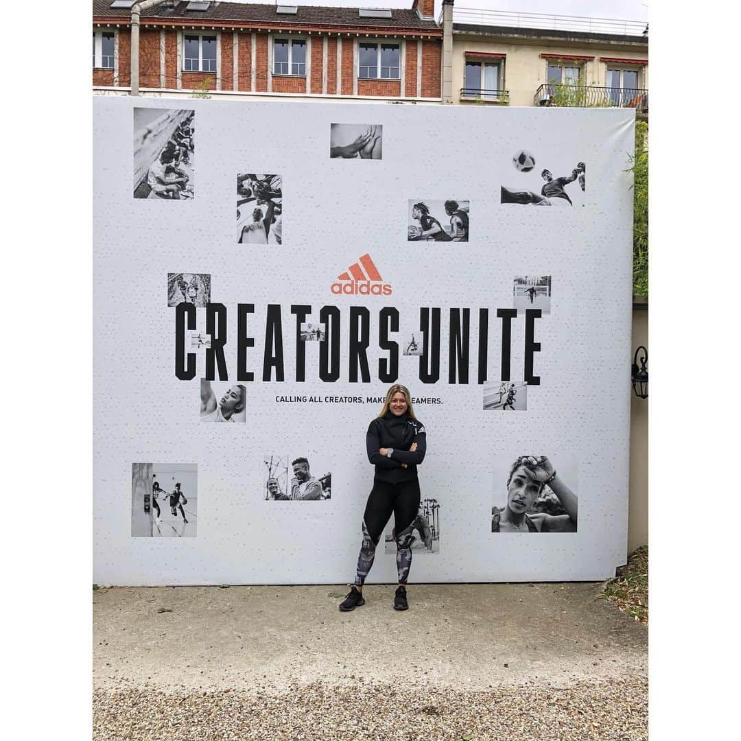 マチルド・グロさんのインスタグラム写真 - (マチルド・グロInstagram)「Here to create  Write your own story and believe in you. 🙏🏻 • Merci à @adidasparis pour ce superbe après-midi à Paris ! Très contente de revoir certaines personnes et d’en voir de nouvelles ! Une team, une famille... c’est ça @adidas ! Merci de votre soutien 🙏🏻💪🏻 • Et merci pour les éditions limités 👟 que j’ai pu customiser 😉 • #adidas #athlete #teamadidas #paris #adidasparis #goodday #smile #behappy #focusinyourdreams」6月10日 3時12分 - gros_mathilde