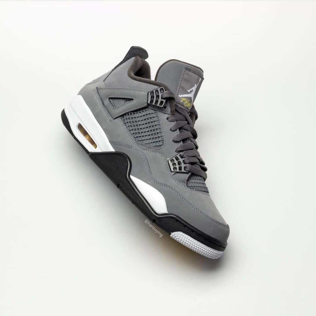 Sneakgalleryさんのインスタグラム写真 - (SneakgalleryInstagram)「First Look at the 2019 Air Jordan 4 Cool Grey expected to drop August 3rd, 2019. Double Tap if you plan to COP! 🔥🔥🔥」6月10日 3時28分 - sneakgallery