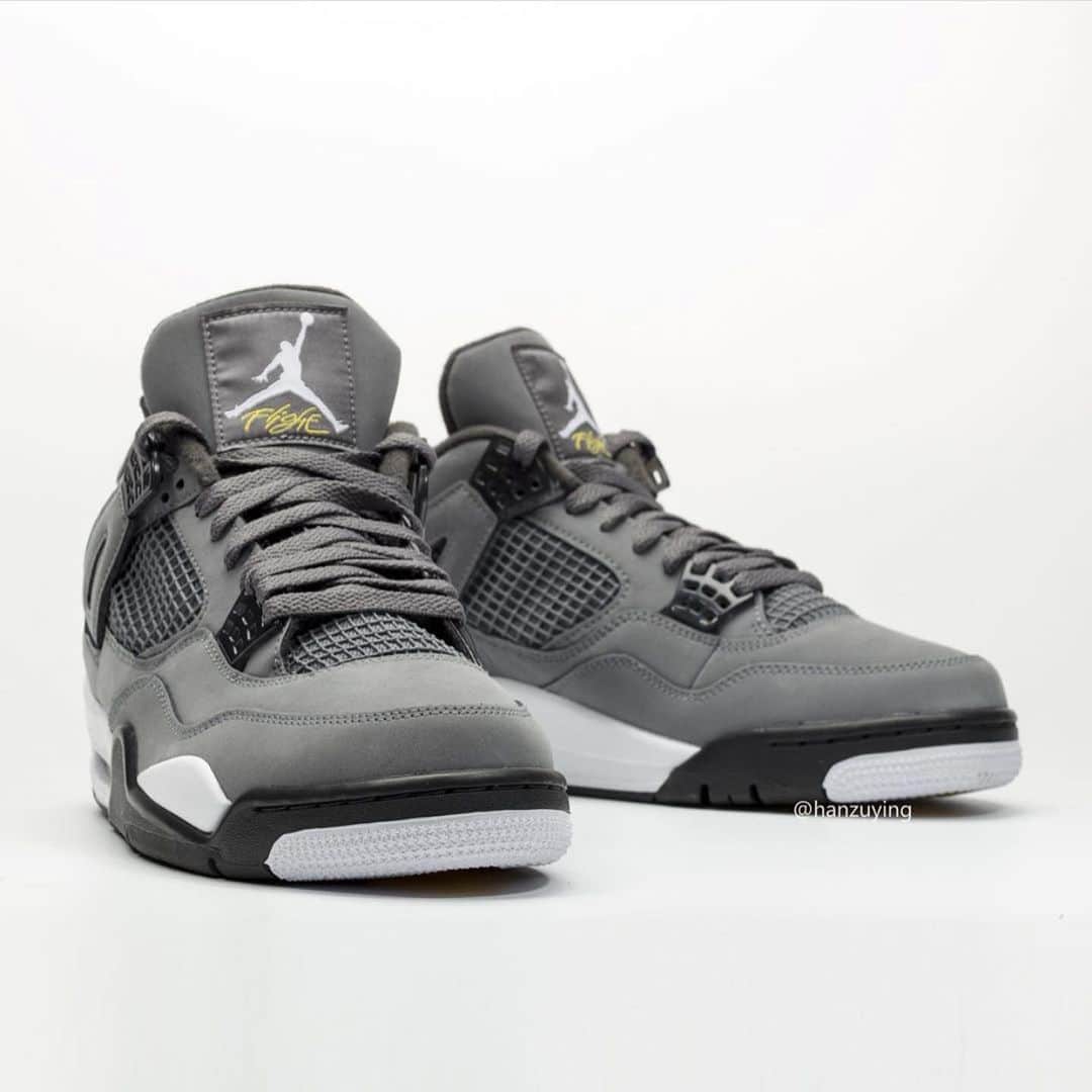 Sneakgalleryさんのインスタグラム写真 - (SneakgalleryInstagram)「First Look at the 2019 Air Jordan 4 Cool Grey expected to drop August 3rd, 2019. Double Tap if you plan to COP! 🔥🔥🔥」6月10日 3時28分 - sneakgallery