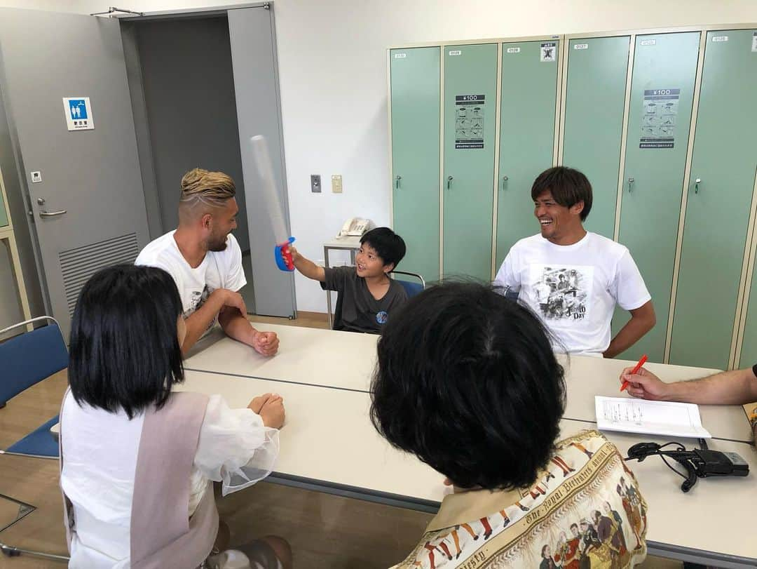 ジュビロ磐田さんのインスタグラム写真 - (ジュビロ磐田Instagram)「2019年6月9日(日) @エコパアリーナ  本日行われたジュビロデーの裏側を一部ご紹介👍 これから随時公開していきます💻  #シクラメン #UNIONE #足立佳奈 #にゃんこスター #2019ジュビロデー #ファン感  #jubilo #ジュビロ磐田 #ジュビロ #ロックの日  #たくさんのご来場ありがとうございました」6月9日 18時55分 - jubiloiwata.official