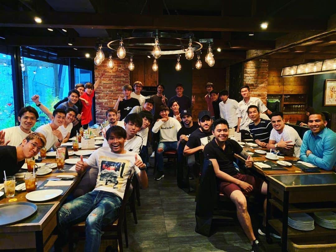 林彰洋さんのインスタグラム写真 - (林彰洋Instagram)「チーム会❗️ チーム全体でまた再スタート👍 #fctokyo #謙佑 #拳人 #成 #建英 #サンホ #頑張れ〜👌」6月9日 19時00分 - aki_hayashi0507