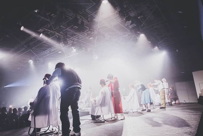 札幌ベルエポック美容専門学校 公式さんのインスタグラム写真 - (札幌ベルエポック美容専門学校 公式Instagram)「✨JOINT出場 学内予選会コンテスト✨﻿ ﻿ 今年もこの季節がきました‼️‼️﻿ ﻿ ベルエポックコンテスト学内予選会﻿ まずは学年全員でコンテストをして﻿ ﻿ 美容師12名✨﻿ ヘアメイク科12名✨﻿ 合計24名がに絞られ ﻿ 最終予選会があるJOINT出場して﻿ ﻿ そこからまた、選ばれだ学生が﻿ ﻿ 東京の全国大会に進みます🔥🔥﻿ ﻿ まずはJOINT2019に出場獲得を目指し﻿ ﻿ 6月11日火曜日﻿ ﻿ 全国から集まった豪華現役のプロ達から審査をされて﻿ ﻿ 24名が選ばれます‼️﻿ ﻿ みんなおもいっきり頑張れぃ‼️‼️‼️‼️﻿ ﻿ こちらをフォローして下さい😁👌✨ 今年のjointの事をお知らせしています👍 ﻿ @joint_belle  @joint_photo2019 ﻿ #札ベル﻿ #札幌ベルエポック美容専門学校 ﻿ #ベル ﻿ #ベルエポック ﻿ #美容学校 ﻿ #女子力﻿ #ヘアメイク﻿ #高校生﻿ #l4l﻿ #原宿﻿ #instalove﻿ #love ﻿ #swag ﻿ #ヘアアレンジ ﻿ #ぷりくら﻿ #instagood﻿ #instadaily﻿ #札幌美容師﻿ #札幌美容室﻿ #jk﻿ #ljk﻿ #instalike﻿ #메이크업﻿ #메이크﻿ #메이크업스타그램﻿ #메이크업샷﻿ #화장﻿ #립스타그램﻿ #코스메틱﻿ #데일리메이크업﻿ ﻿ ﻿ ﻿ ﻿」6月9日 20時19分 - sapporobelle