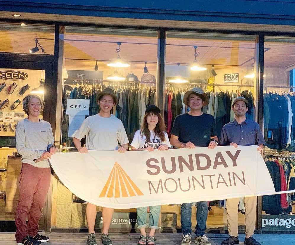 SUNDAY MOUNTAINのインスタグラム