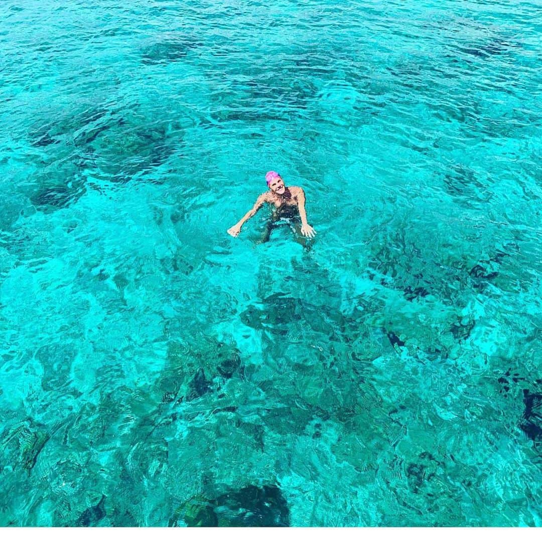 アンナ・デッロ・ルッソさんのインスタグラム写真 - (アンナ・デッロ・ルッソInstagram)「Save the Oceans 🌊 today is world 🗺 ocean Day 💙💙💙#worldoceansday」6月9日 20時30分 - annadellorusso