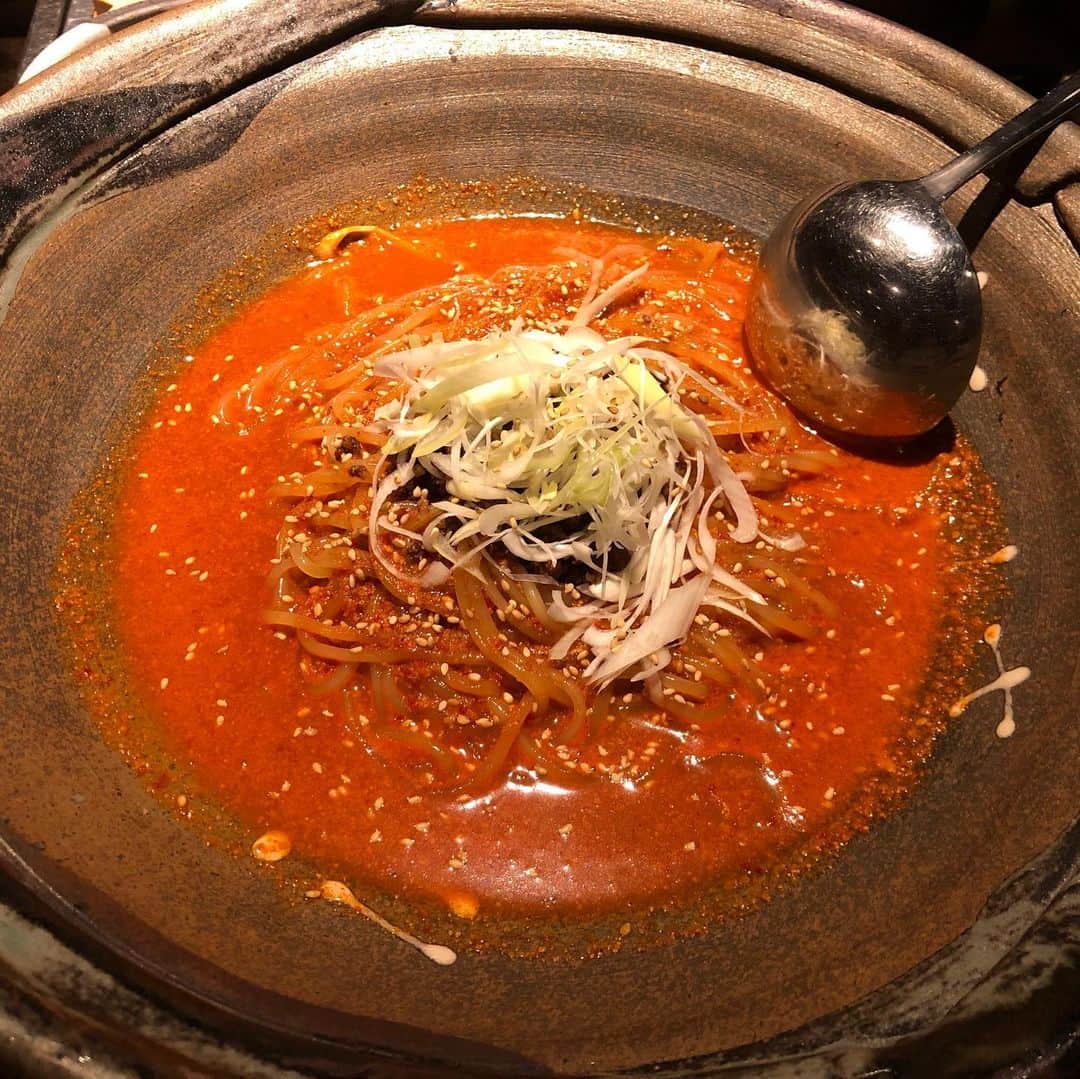 高嶋ちさ子さんのインスタグラム写真 - (高嶋ちさ子Instagram)「正解は#東京苑 の薄切りタンでした 今日はあらたにタンタン冷麺チャレンジしたら美味すぎて倒れそうになった。」6月9日 21時10分 - chisakotakashima