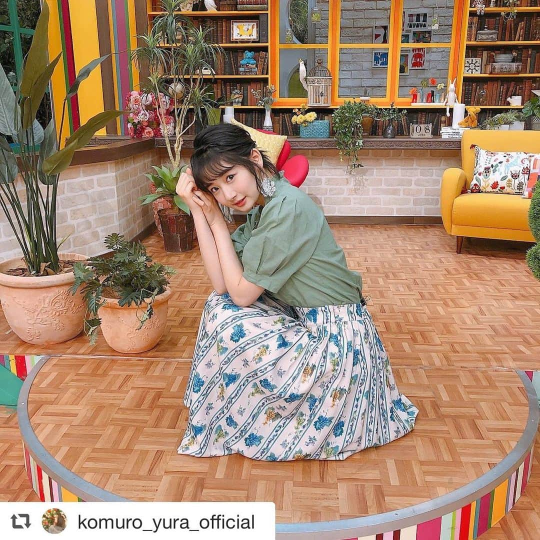 F i.n.t_officialさんのインスタグラム写真 - (F i.n.t_officialInstagram)「. ﻿﻿﻿ \ ♫  REPOST ♫ /﻿﻿﻿ ﻿﻿﻿ ﻿﻿﻿ 小室ゆらさんがF i.n.tのお洋服を﻿﻿﻿ 着こなしてくださいました🎀﻿﻿ an another angelusのフルーツストライプ柄に合わせたグリーンコーデがとてもお似合いです👒💕﻿﻿ いつも可愛く着こなして下さり﻿﻿﻿ ありがとうございます✨﻿﻿ ﻿﻿﻿ ﻿﻿ ﻿﻿﻿ ﻿🌼タックスリーブリネンブラウス/an another angelus﻿﻿ off white / gteen﻿﻿ ¥7,344 (tax in)﻿﻿﻿ ﻿﻿﻿ ﻿﻿﻿ ﻿﻿ 🌼ヴィンテージフルーツストライプ柄スカート/an another angelus﻿﻿ Lavender / Light green﻿﻿ ¥12,960(tax in)﻿﻿ ﻿﻿ ﻿﻿ ﻿﻿﻿ ﻿﻿ #fint #ananotherangelus #フィント #アンジェラス #spring #coordinate #tgm﻿ ﻿﻿﻿﻿ ﻿﻿﻿ ﻿ #repost @komuro_yura_official via @PhotoAroundApp ﻿ .﻿﻿ ﻿﻿ ﻿﻿ ブランチありがとうございました🥨﻿﻿ ﻿﻿ リポバト！のコーナー勝利できて嬉しかったです🏆✨﻿﻿ 温泉施設大好きなのでプライベートでも訪れてみたいなあ…☺︎︎﻿﻿ ﻿﻿ そして今日は髪の毛をアップにしてもらいました！﻿﻿ 自分ではなかなか出来ないので新鮮だったし、なにより女の子っぽい気持ちになるからすき🤭💕﻿﻿ ﻿﻿ ﻿﻿ 衣装はF i.n.tでした〜！！大人っぽくてかわい ♡﻿﻿ ﻿﻿ ﻿ ﻿ #小室ゆら さん #いつもありがとうございます❤︎﻿﻿ ﻿ ﻿」6月9日 21時25分 - fi.n.t_official