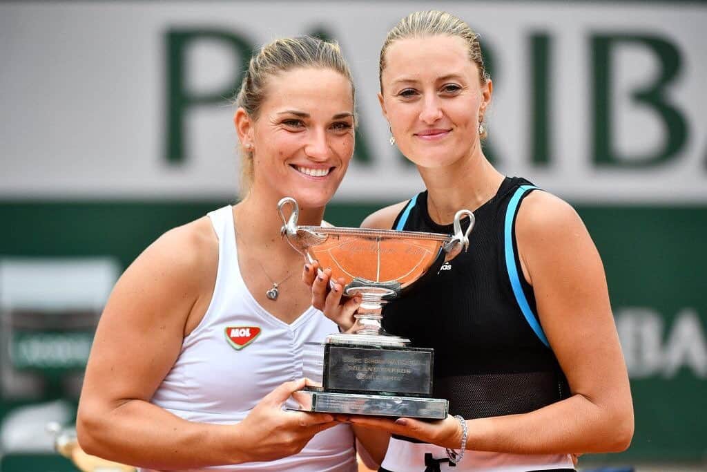 WTA（女子テニス協会）さんのインスタグラム写真 - (WTA（女子テニス協会）Instagram)「Congratulations to @timeababos and @kristinamladenovic93, who captured the women’s doubles 🏆 at @rolandgarros!」6月9日 21時31分 - wta