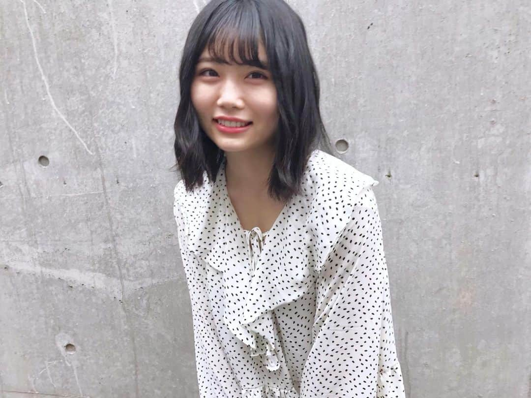 秋吉優花さんのインスタグラム写真 - (秋吉優花Instagram)「HKT48握手会 ありがとうございました。 . 皆さんとパワーの交換が出来たと思います😊 楽しい時間をありがとう！ いつも本当にありがとう！ Pと詩乃は、今日が卒業前ラスト握手会。「出会えて良かった」「幸せな時間をありがとう」と声をかけているファンの皆さんを見て、胸がぎゅんとなりました。 2人は違う道に進むけれど、お互い幸せな人生を歩みたいな。 . HKT48として活動させて頂いている今 これからもファンの皆さんと幸せな時間を過ごせるよう、後悔なきよう、自分の出来る事を頑張ります。これからも応援よろしくお願いします。 . 秋吉優花 . #握手会 #HKT48 #意志」6月9日 21時32分 - akiyoshi_1024