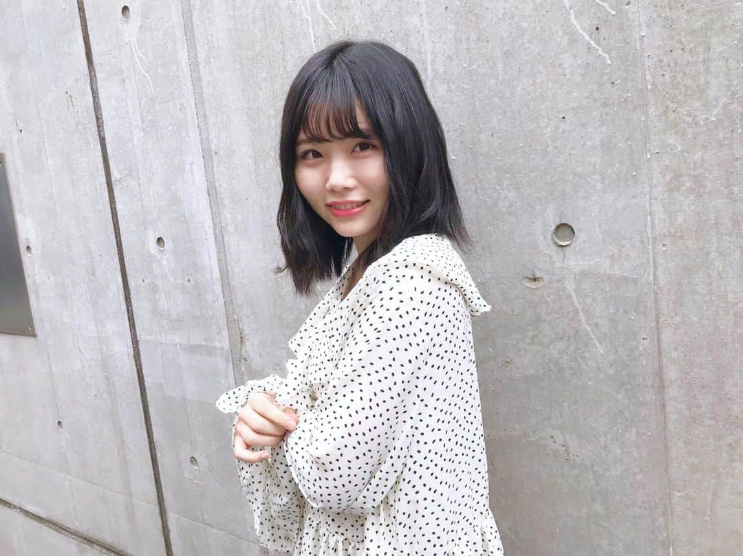 秋吉優花さんのインスタグラム写真 - (秋吉優花Instagram)「HKT48握手会 ありがとうございました。 . 皆さんとパワーの交換が出来たと思います😊 楽しい時間をありがとう！ いつも本当にありがとう！ Pと詩乃は、今日が卒業前ラスト握手会。「出会えて良かった」「幸せな時間をありがとう」と声をかけているファンの皆さんを見て、胸がぎゅんとなりました。 2人は違う道に進むけれど、お互い幸せな人生を歩みたいな。 . HKT48として活動させて頂いている今 これからもファンの皆さんと幸せな時間を過ごせるよう、後悔なきよう、自分の出来る事を頑張ります。これからも応援よろしくお願いします。 . 秋吉優花 . #握手会 #HKT48 #意志」6月9日 21時32分 - akiyoshi_1024