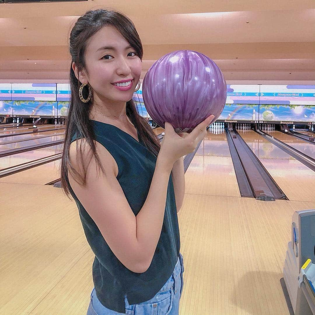 mimiさんのインスタグラム写真 - (mimiInstagram)「久々にボーリング行ってきた🎳 2ゲームの途中で疲れてガーターばかり🤣🤣 ・ #ボール重すぎて投げる前に落とす #11ポンド仕様 #ボーリング #ボーリング女子 #休日 #運動 #mimiのオフ」6月9日 21時53分 - chan.mi3