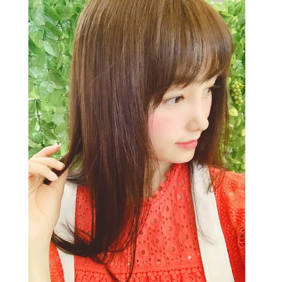 野村日香理さんのインスタグラム写真 - (野村日香理Instagram)「お仕事帰りにカラーしてもらったよ♡ 肩と頭のマッサージもしてくれるの☺︎♪ 明日の撮影も頑張れそう(⁎˃ᴗ˂⁎) . . @junpeiiida さんHEYKELの皆様ありがとうございました💓 #元気でた#表参道#美容室#HEYKEL#へイケル#艶々」6月9日 22時10分 - nomura.hikari