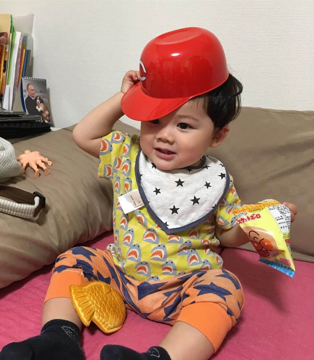 ゆみみさんのインスタグラム写真 - (ゆみみInstagram)「カープ男子。カープ赤ちゃん👶 #広島カープ #広島 #カープ  #子育て日記 #育児 #育児日記 #子育てぐらむ #1歳3ヶ月 #息子 #令和元年 #ママ #ママリ #おやばか部#ママスタ #コドモノ #ママタス #コドモ #ママライフ #ママリ絵日記」6月9日 22時14分 - yumimi76