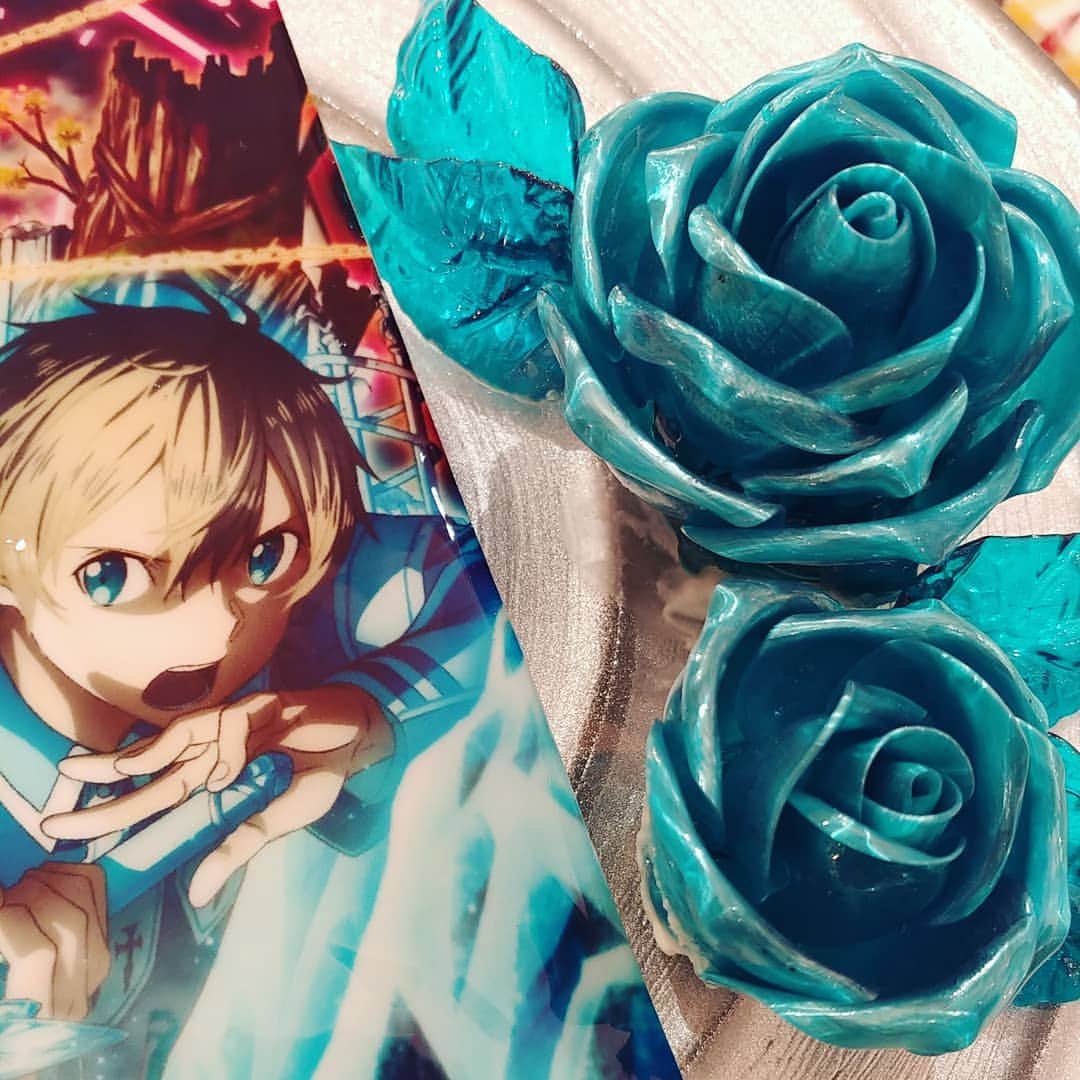 島﨑信長さんのインスタグラム写真 - (島﨑信長Instagram)「青薔薇。」6月9日 22時25分 - nobunaga_s