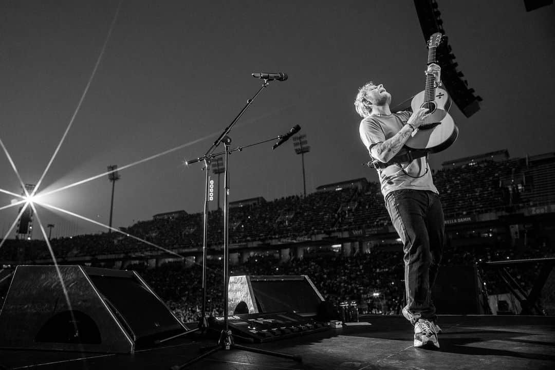 エド・シーランさんのインスタグラム写真 - (エド・シーランInstagram)「Barcelona ! 📸 @zakarywalters」6月10日 3時54分 - teddysphotos