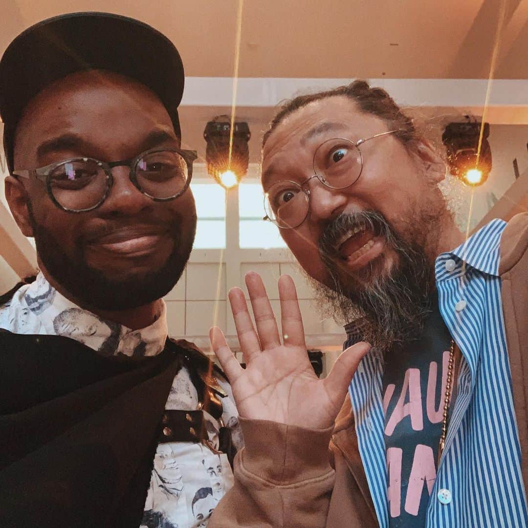 Paul Octaviousのインスタグラム：「Fans, am I right?? @takashipom  #takashimurakami #virgilabloh #mca #fanboys」
