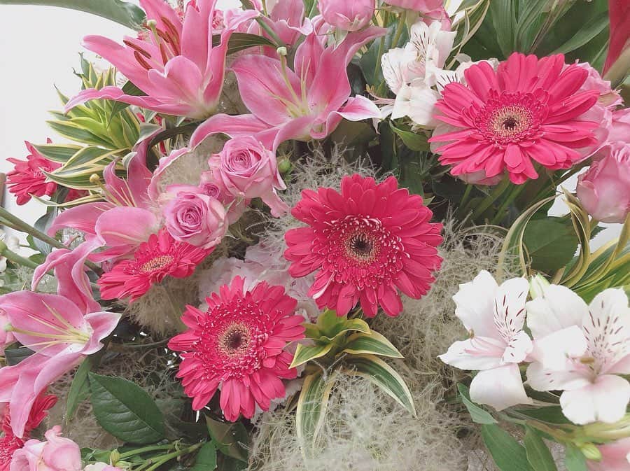 小栗有以さんのインスタグラム写真 - (小栗有以Instagram)「大宮ステラタウン🌷🌷 ありがとうございましたぁぁ！！ 楽しかったです(o^^o)  #大宮 #AKBスペシャルイベント #お花と私」6月9日 22時58分 - yuioguri_1226