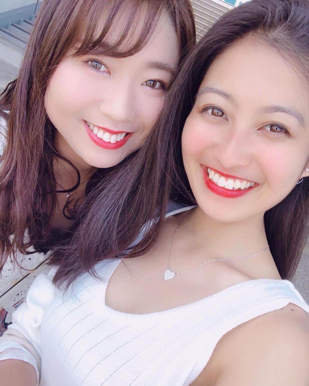 大浦ヒロミのインスタグラム：「🍃 Keep Smiling 🍃 ・ ・ My big sister, my bestie, my love, my partner of work, dancing , and traveling, and the one that I love spent time with 💕 ・ ・ 本当に大切で大好きな存在❤️」