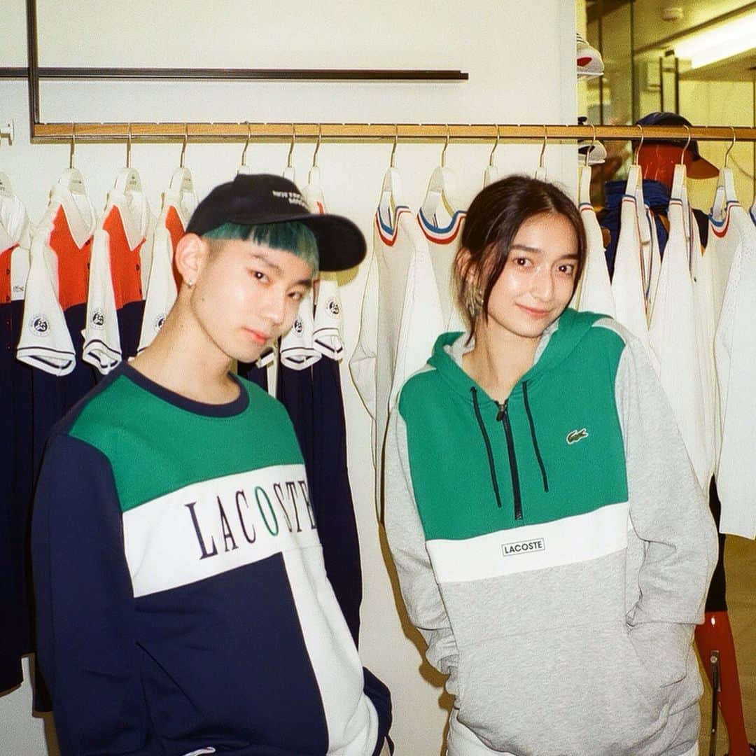 Droptokyoさんのインスタグラム写真 - (DroptokyoInstagram)「LACOSTE – TENNIS REMIX COLLECTION WITH FRENCHNESS @lacoste #ラコステ #Lacoste#PlayItCool#RG2019#pr #paris#l#streetstyle#droptokyo#tokyo#japan#streetscene#streetfashion#streetwear#streetculture#fashion#ファッション#パリ#rolandgarros  Photography: @cazumax @drop_paris」6月9日 23時56分 - drop_tokyo