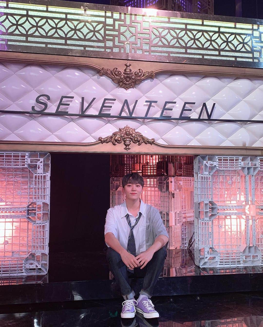 SEVENTEENさんのインスタグラム写真 - (SEVENTEENInstagram)「[17'S 승관] S E V E N T E E N 🥰💎」6月9日 23時49分 - saythename_17