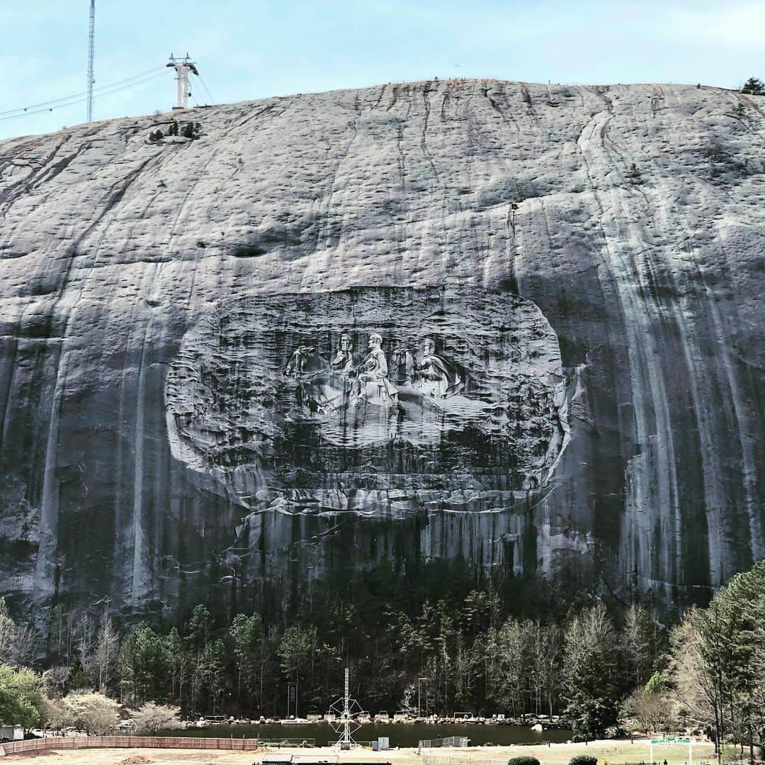 ダリヤ・クリシナさんのインスタグラム写真 - (ダリヤ・クリシナInstagram)「Incredible view from the Stone Mountain ⛰  #beautifulplaces #stonemountain #placetogo」6月10日 0時32分 - dariaklishina