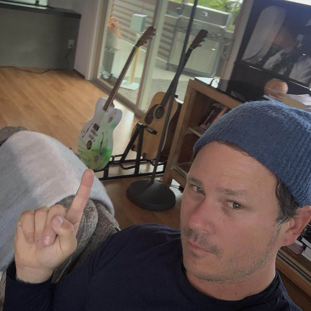 トム・デロングさんのインスタグラム写真 - (トム・デロングInstagram)「It’s almost time to play that electric thing-」6月10日 0時58分 - tomdelonge