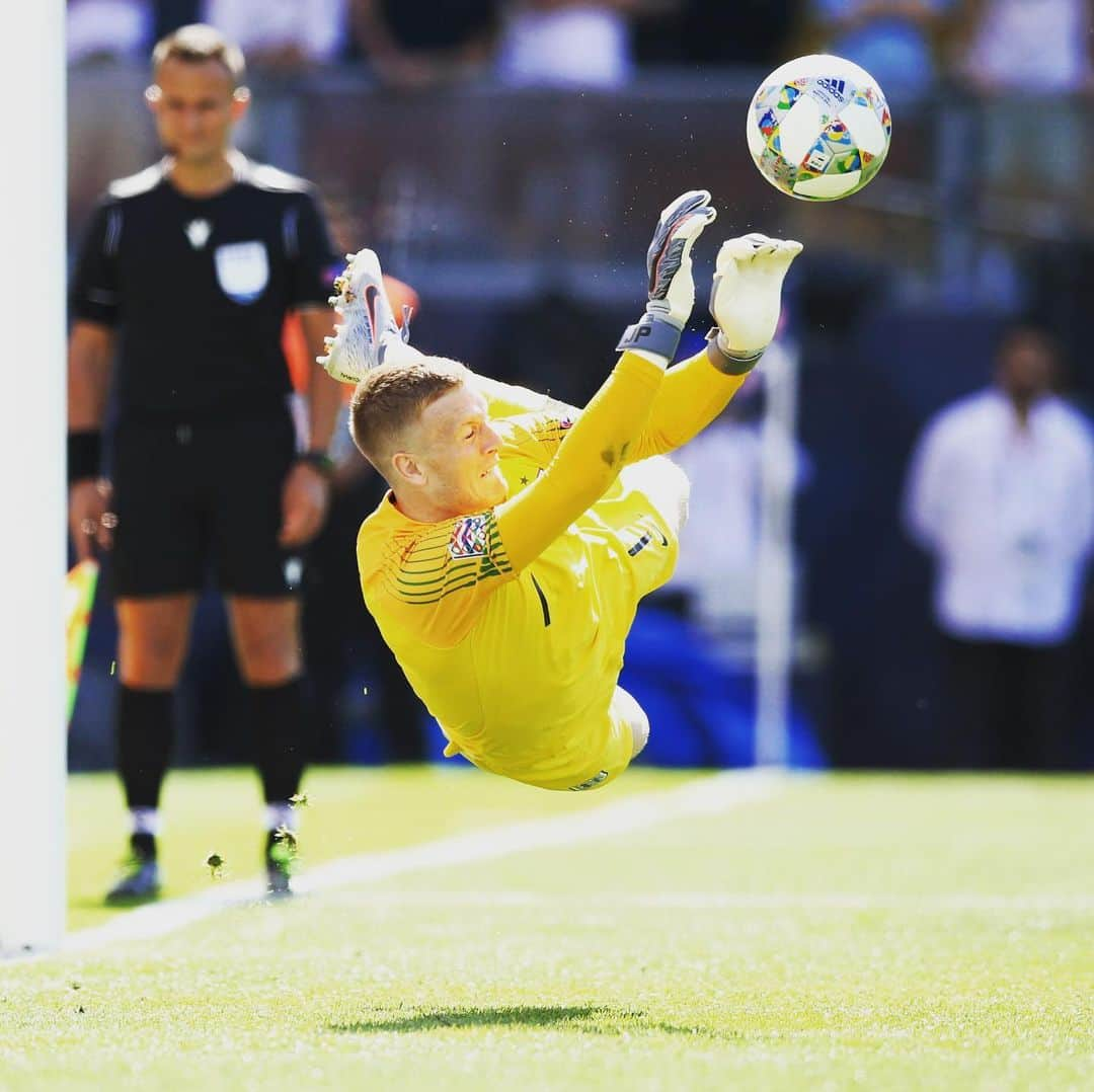 プレミアリーグさんのインスタグラム写真 - (プレミアリーグInstagram)「Jordan Pickford saves the decisive spot-kick as England beat Switzerland 6-5 on penalties to take third place in the UEFA Nations League 👏」6月10日 1時04分 - premierleague