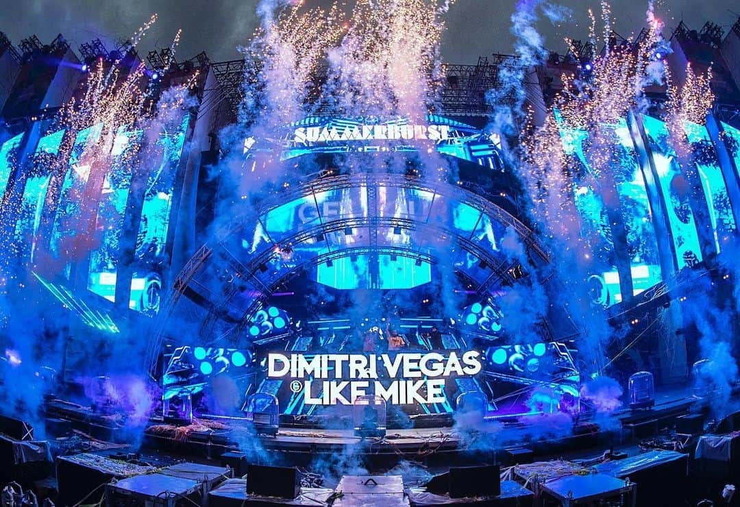 Dimitri Vegas & Like Mikeさんのインスタグラム写真 - (Dimitri Vegas & Like MikeInstagram)「Sweden, u guys went from 0 - 100 real quick 🔥💯❤️」6月10日 1時04分 - dimitrivegasandlikemike