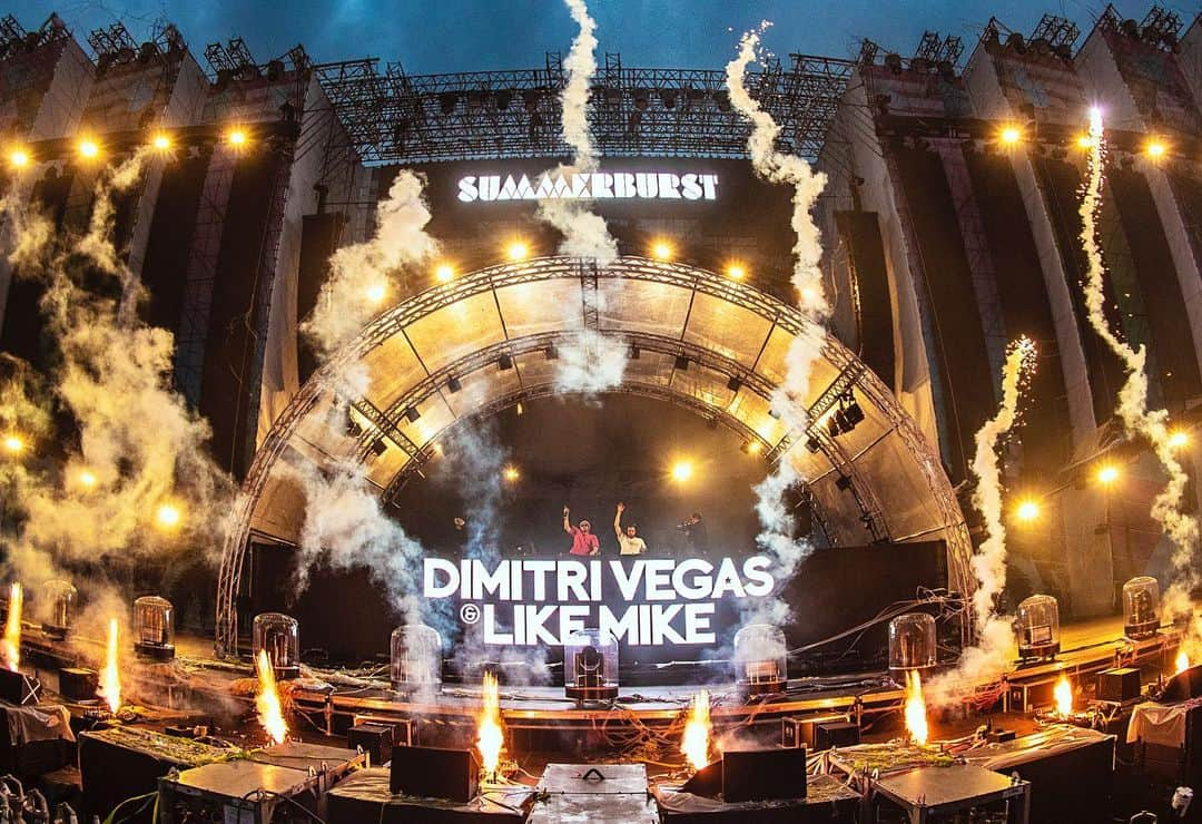 Dimitri Vegas & Like Mikeさんのインスタグラム写真 - (Dimitri Vegas & Like MikeInstagram)「Sweden, u guys went from 0 - 100 real quick 🔥💯❤️」6月10日 1時04分 - dimitrivegasandlikemike