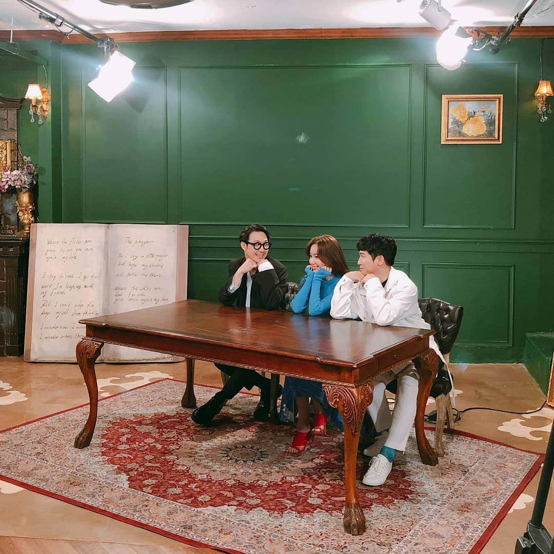 キム・アジュンさんのインスタグラム写真 - (キム・アジュンInstagram)「비밀기획단 🙈🙉🙊 #하하 #유세윤 #jtbc」6月10日 1時07分 - ashia_kim