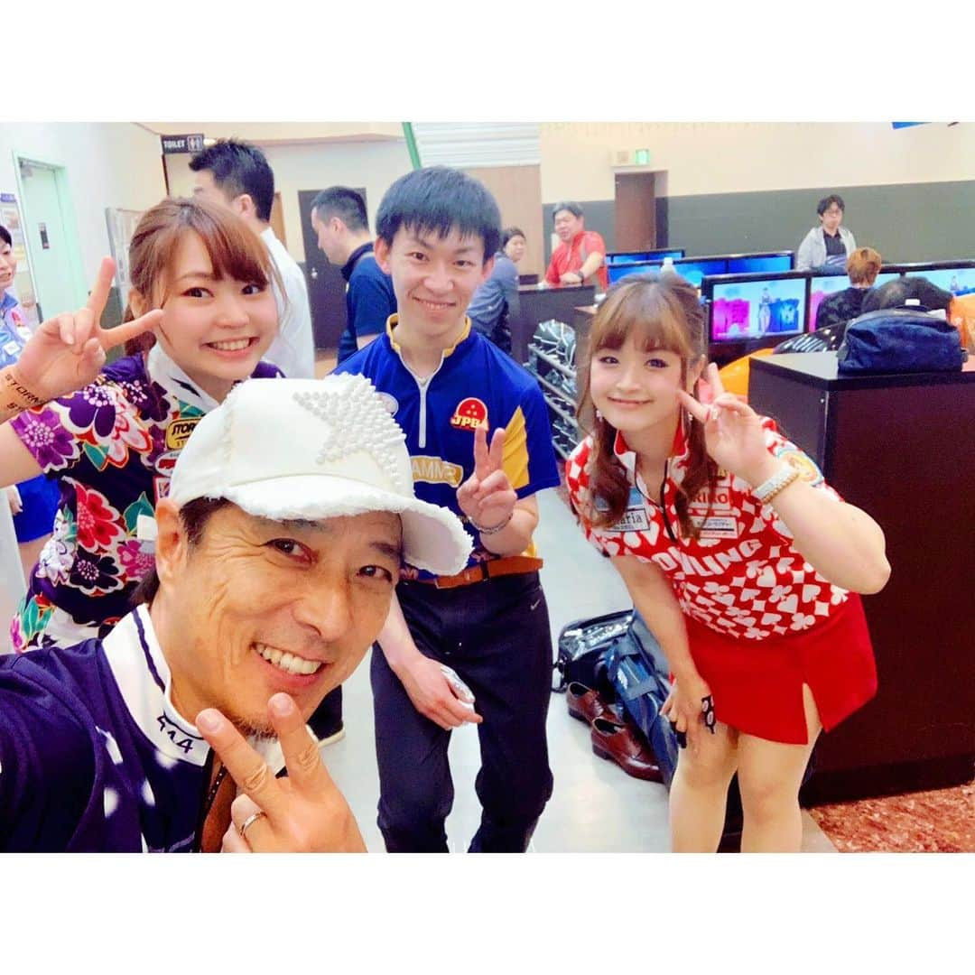 浅田梨奈さんのインスタグラム写真 - (浅田梨奈Instagram)「BELLチャレ参加させて頂きました🔔💚 ご参加頂いた皆様 株式会社BELL様 鈴木馨プロ 黒田アーサーさん  谷合貴志プロ 鈴木理沙プロ ラウンドワン南砂店様 楽しく投げさせて頂きました🌈 本当にありがとうございました🌼 #ボウリング #プロボウラー #黒田アーサー #鈴木馨 #谷合貴志 #鈴木理沙 #浅田梨奈 #連日りさりさ」6月10日 13時10分 - asdrn528