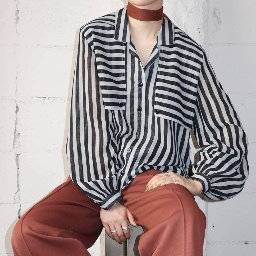 吉祥寺 古着屋 Orfeoのインスタグラム：「Vintage Stripe Shirt  #Orfeo #Kichijoji #Tokyo #vintage #used #fashion #coodinate #outfits #オルフェオ #吉祥寺 #東京 #古着 #古着屋 #ヴィンテージ #ユーズド #ファッション #コーディネート  掲載商品のお問い合わせはメールにて承っております。コメント、DMでのお問い合わせは受け付けておりませんのでご了承ください。」