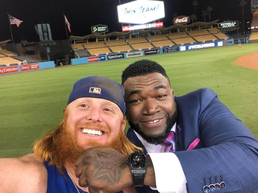 ジャスティン・ターナーさんのインスタグラム写真 - (ジャスティン・ターナーInstagram)「Keeping @davidortiz in our prayers right now🙏🙏」6月10日 12時09分 - redturn2