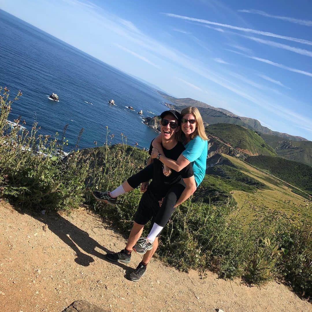 ジェイソン・ブラウンのインスタグラム：「👋 from Big Sur!! ビッグ・サーからこんにちは! ☀️ • #BigSur #Califonia」