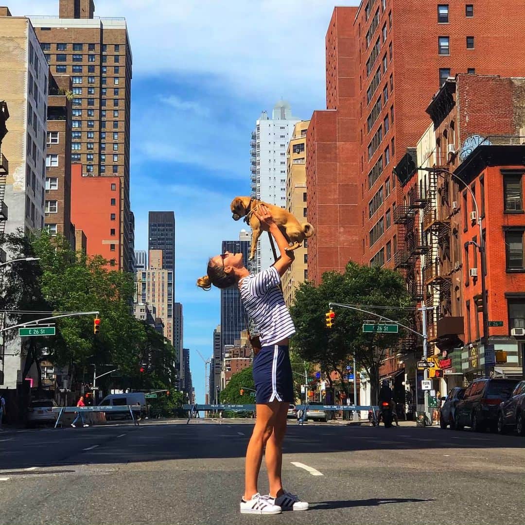 ニーナ・アグダルのインスタグラム：「My #1 @daisythedukes」