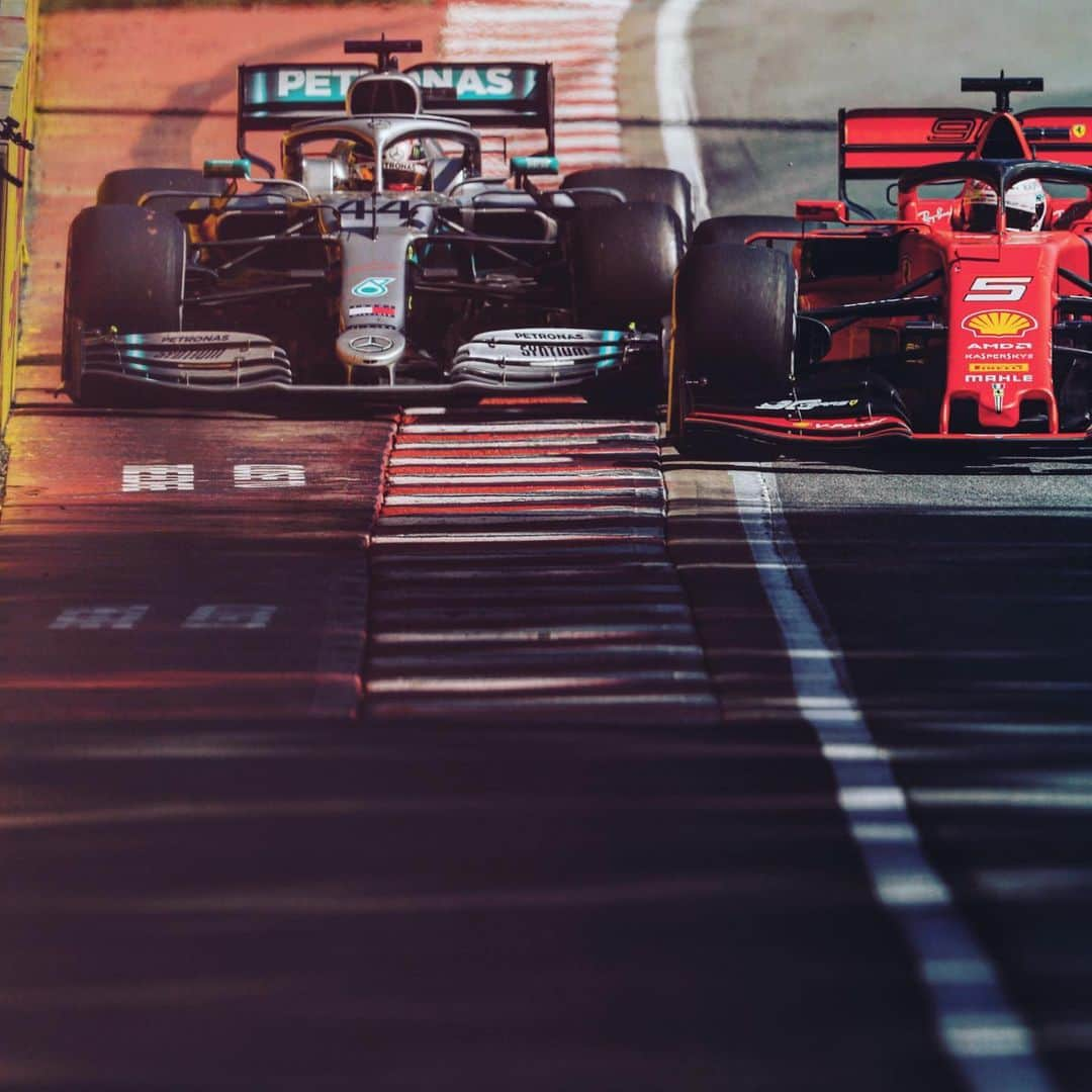 F1さんのインスタグラム写真 - (F1Instagram)「Flashpoint 👀 And a result-changing time penalty for Sebastian Vettel .  #F1 #Formula1 #CanadianGP #Canada #Montreal #Vettel #Hamilton @lewishamilton @scuderiaferrari @mercedesamgf1」6月10日 5時09分 - f1