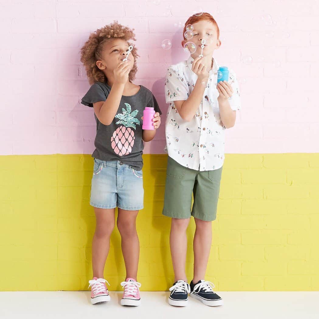ロック&リパブリックのインスタグラム：「So much cuteness for your kiddos. Save on their summer favorites during the Kids’ Sale, through 6/16. #Kohls」