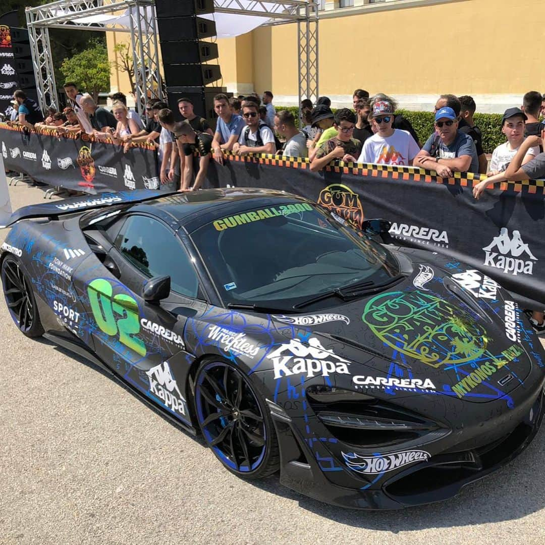 CARLiFESTYLEさんのインスタグラム写真 - (CARLiFESTYLEInstagram)「@jcartu on the grid of Gumball3000! What do you think of his wrap? #carlifestyle #gumball3000」6月10日 5時35分 - carlifestyle