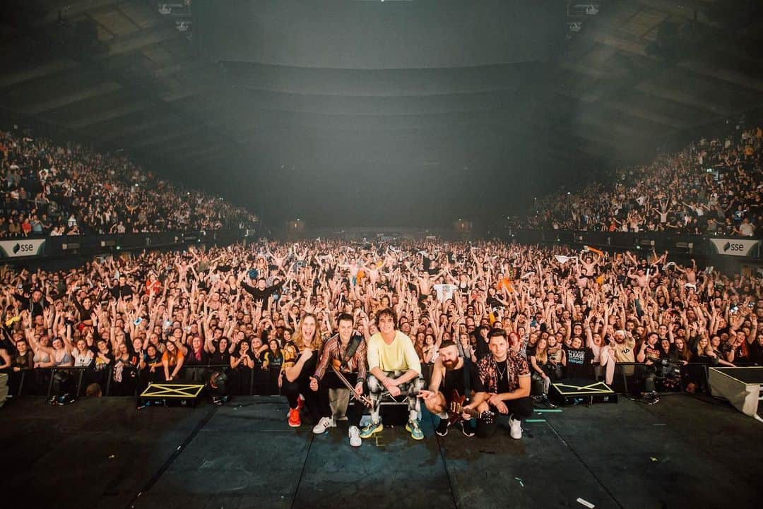 Don Brocoさんのインスタグラム写真 - (Don BrocoInstagram)「We played Wembley Arena 4 months ago today 🤯 So grateful for everyone who was a part of our fave night as a band so far ❤️ you all」6月10日 5時54分 - donbroco