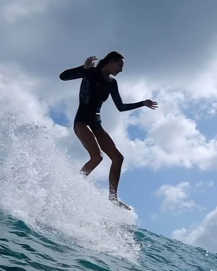 世界プロサーフィン連盟（WSL）のインスタグラム