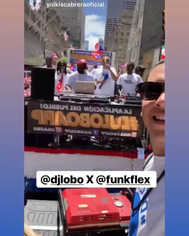ファンクマスター・フレックスのインスタグラム：「FunkFlex on the set!!! Puerto Rican Day Parade!!! Cranking!!! Vid Via: @yolkiscabreraoficial x @djlobo x @afrob__ !!!!! @litdigitaldjs」