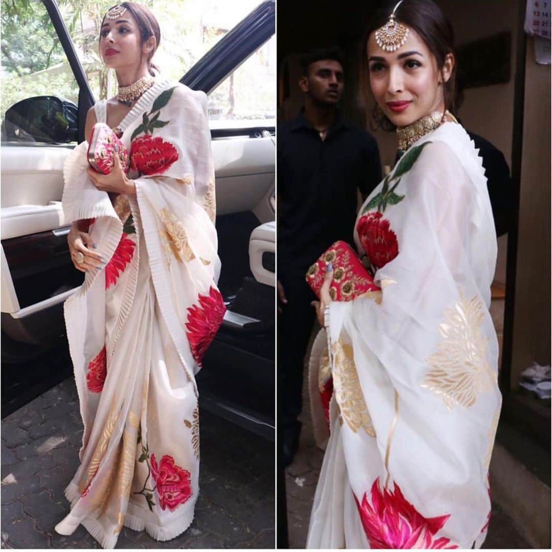 Indianstreetfashionさんのインスタグラム写真 - (IndianstreetfashionInstagram)「Malaika Arora looks drop dead gorgeous in this floral saree .. we are head over heels about her look 🌸 #indianstreetfashion  #saree #sotd  #glam #weddingguestoutfit  #sareenotsorry  #bollywoodstylefile  #oodt #fashiongram  #trousseau  @malaikaaroraofficial」6月10日 13時12分 - indianstreetfashion