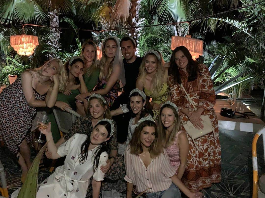 ヒラリー・ダフさんのインスタグラム写真 - (ヒラリー・ダフInstagram)「@moflo1 bachelorette Success!!! 🥳🥳🥳」6月10日 8時15分 - hilaryduff